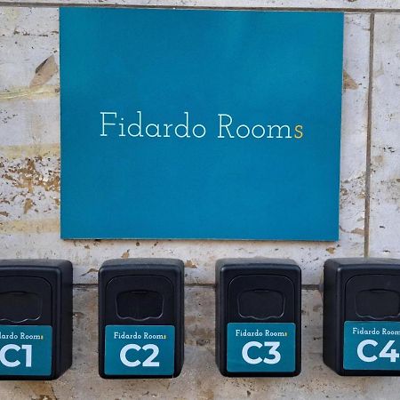 Fidardo Rooms Монополи Экстерьер фото