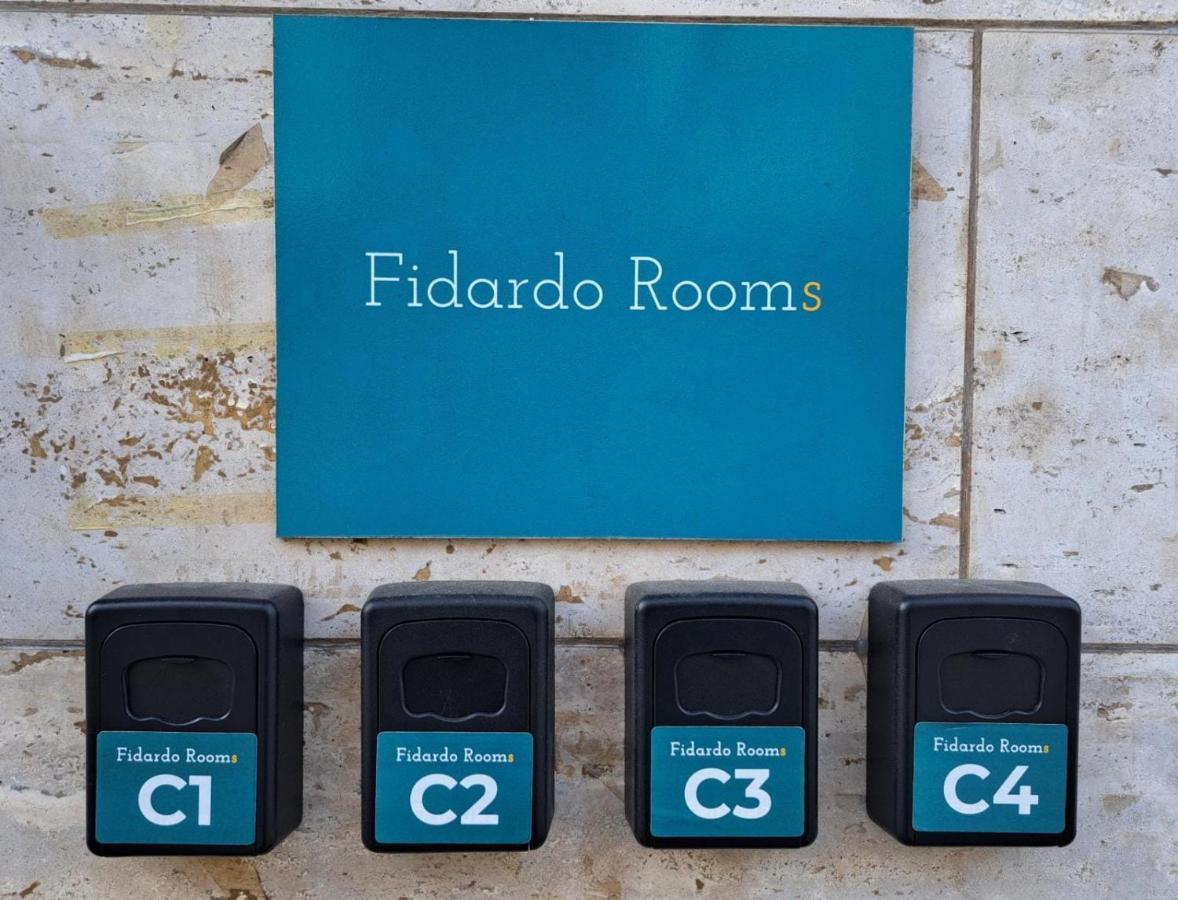 Fidardo Rooms Монополи Экстерьер фото